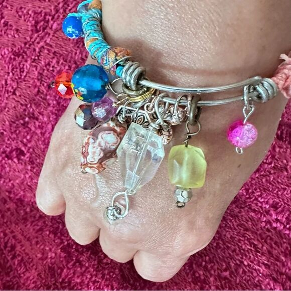 Handmade charm bracelet beaded Assemblage Bangle Thrashed Trashed Fabric shreds - Picture 13 of 14